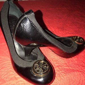 Used Tory Burch patent leather low heel shoes